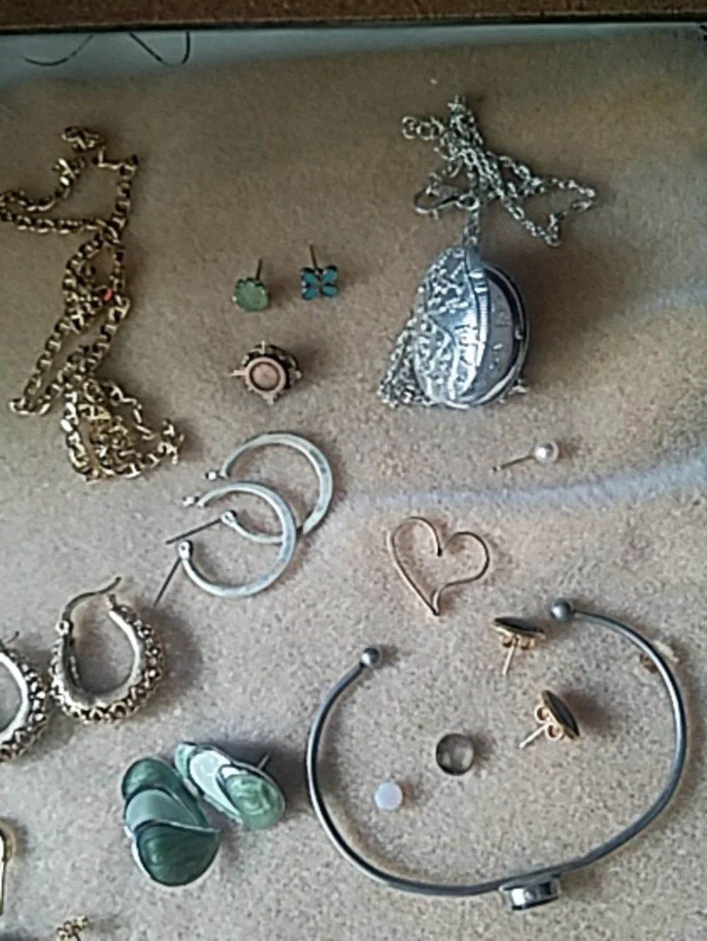 Mixed Women’s Jewelry Set - Gold & Silver Accent Pieces